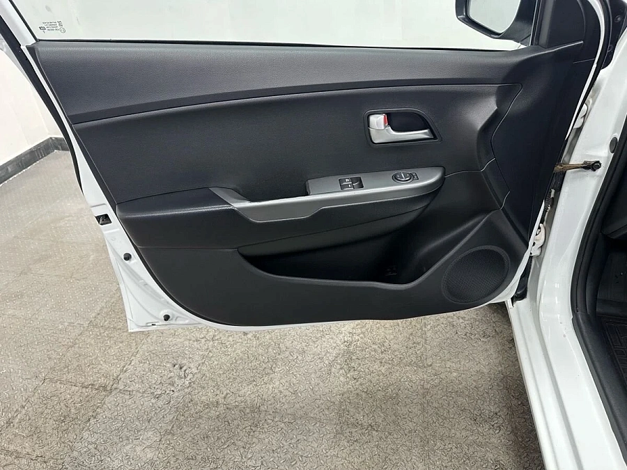 Kia Rio, 2016г., передний привод, механика