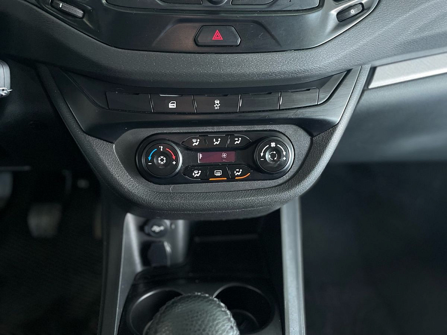 Lada (ВАЗ) Vesta, 2018г., передний привод, механика