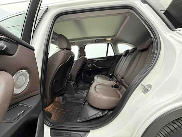 BMW X1, 2021г, передний привод, робот