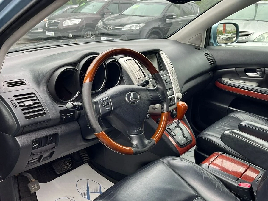 Lexus RX, 2003г., передний привод, автомат