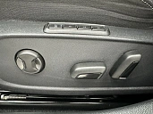 Volkswagen Golf, 2022г., передний привод, робот