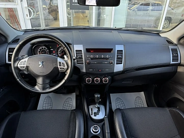 Peugeot 4007, 2011г, полный привод, вариатор