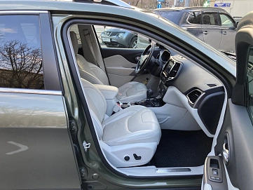 Jeep Cherokee, 2018г, полный привод, автомат