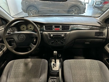 Mitsubishi Lancer, 2005г, передний привод, автомат