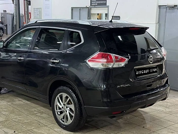 Nissan X-Trail, 2015г, полный привод, вариатор