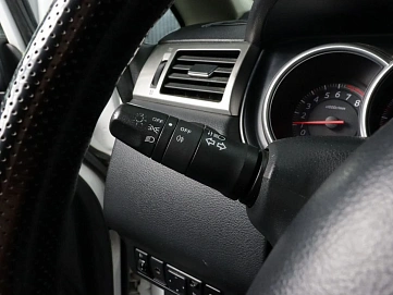 Nissan Tiida, 2013г., передний привод, механика