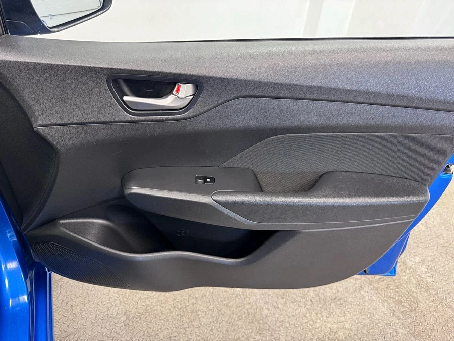 Hyundai Solaris, 2017г., передний привод, автомат