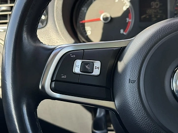 Volkswagen Polo, 2019г, передний привод, механика