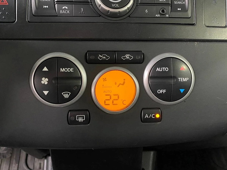 Nissan Tiida, 2008г., передний привод, механика