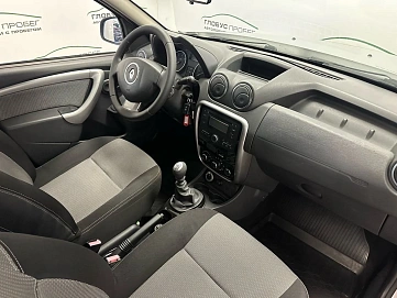 Renault Duster, 2012г, передний привод, механика