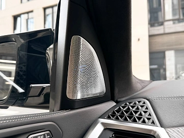 BMW X7, 2025г, полный привод, автомат