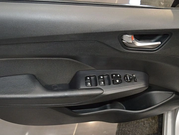 Hyundai Solaris, 2017г, передний привод, механика