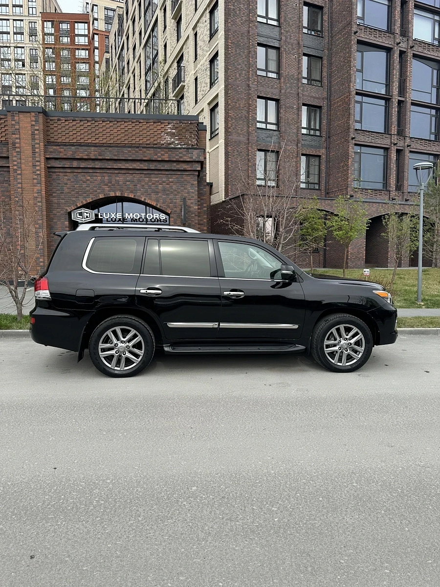 Lexus LX, 2012г., полный привод, автомат