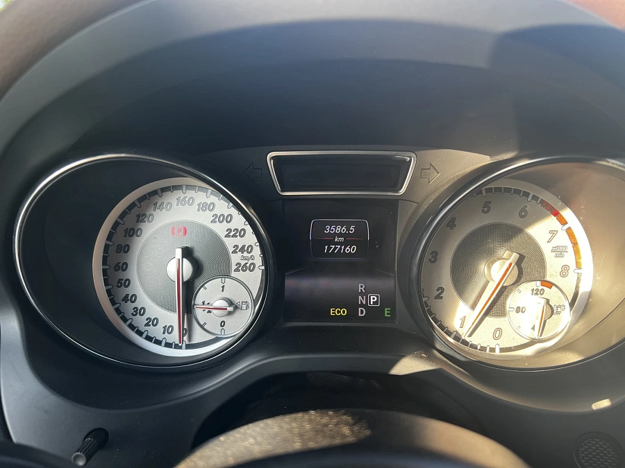 Mercedes-Benz GLA, 2014г., передний привод, робот