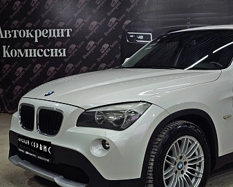 BMW X1, 2012г, задний привод, автомат