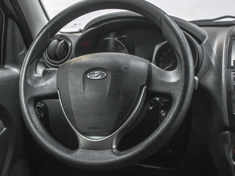 Lada (ВАЗ) Granta, 2023г., передний привод, механика