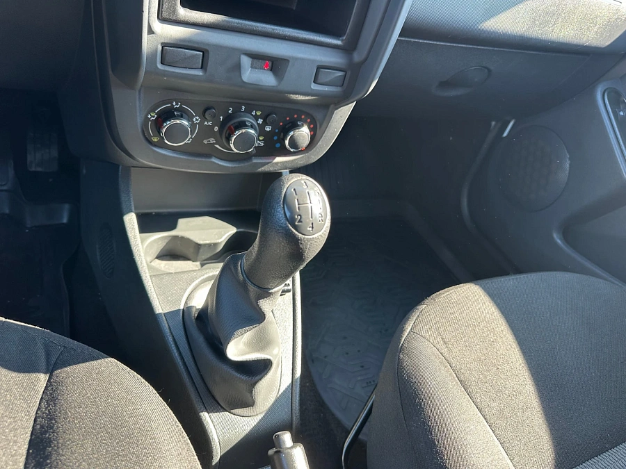 Lada (ВАЗ) Largus, 2024г., передний привод, механика