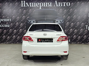 Toyota Corolla, 2011г., передний привод, автомат