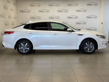 Kia Optima, 2018г., передний привод, автомат
