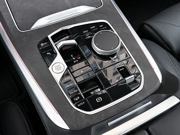 BMW X7, 2022г, полный привод, автомат