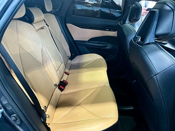 Changan UNI-V, 2023г, передний привод, робот