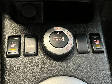 Nissan X-Trail, 2010г, полный привод, вариатор