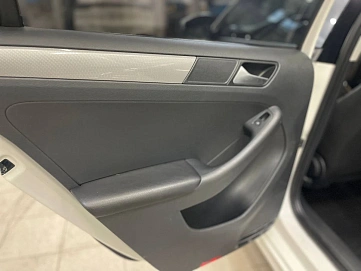 Volkswagen Jetta, 2015г, передний привод, автомат