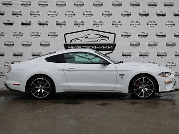 Ford Mustang, 2019г, задний привод, автомат