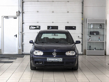 Volkswagen Golf, 1998г, передний привод, механика