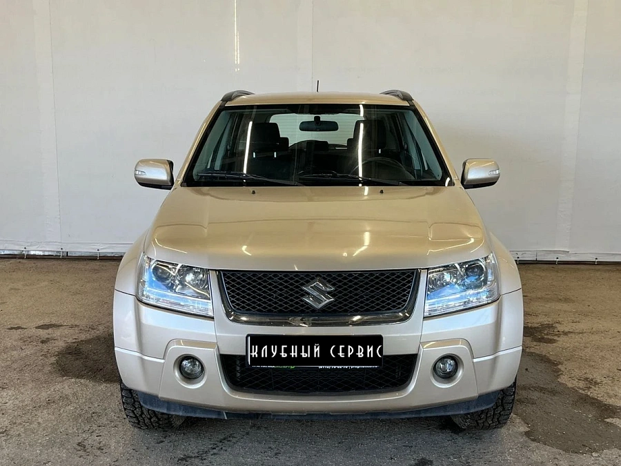 Suzuki Grand Vitara, 2011г., полный привод, механика