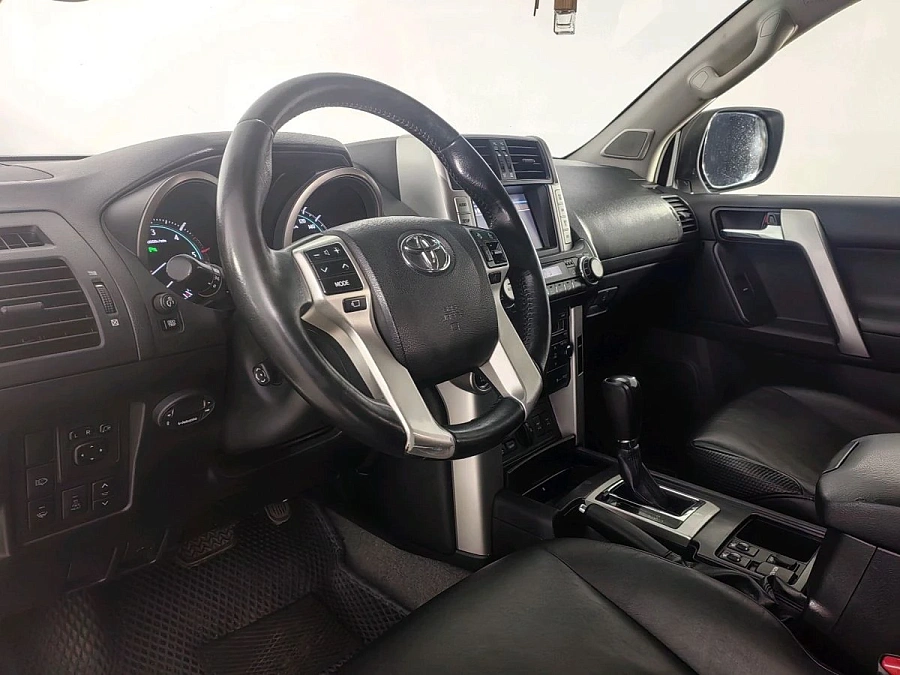 Toyota Land Cruiser Prado, 2013г., полный привод, автомат