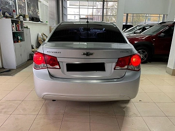 Chevrolet Cruze, 2010г, передний привод, механика