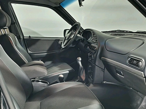 Chevrolet Niva, 2010г, полный привод, механика