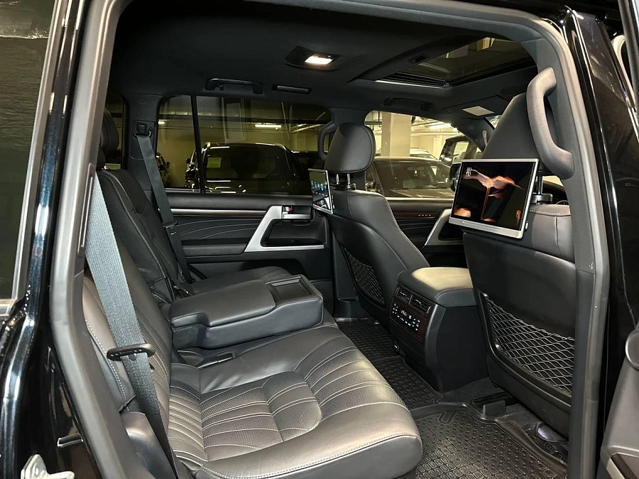 Toyota Land Cruiser, 2020г., полный привод, автомат