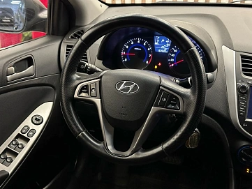 Hyundai Solaris, 2016г, передний привод, автомат