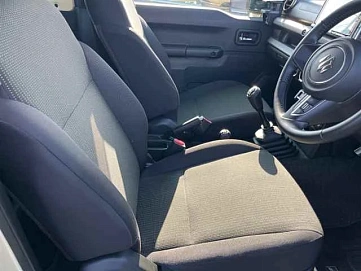 Suzuki Jimny, 2021г, полный привод, механика