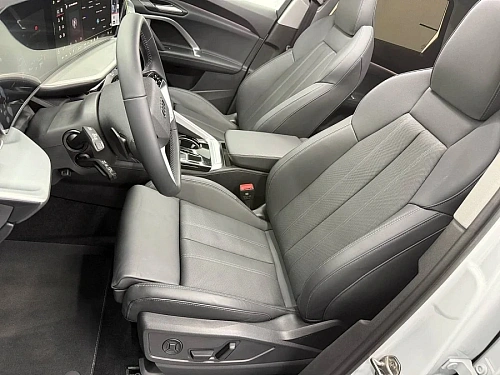 Audi Q5, 2025г, полный привод, робот