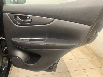 Nissan Qashqai, 2017г, передний привод, вариатор