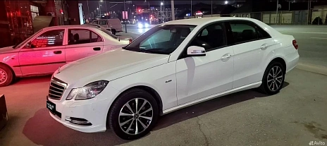 Mercedes-Benz E-Класс, 2011г, задний привод, автомат