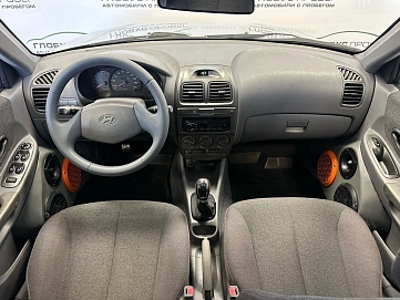 Hyundai Accent, 2006г, передний привод, механика