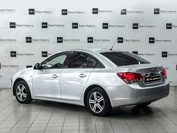Chevrolet Cruze, 2011г., передний привод, механика