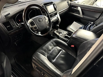 Toyota Land Cruiser, 2013г, полный привод, автомат