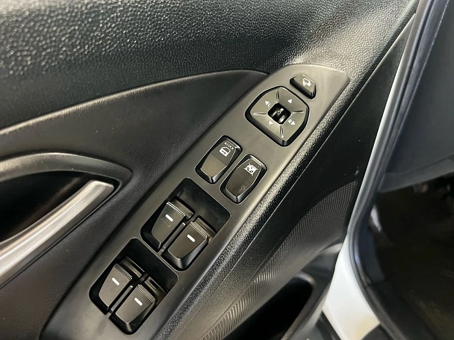 Hyundai ix35, 2012г., передний привод, механика