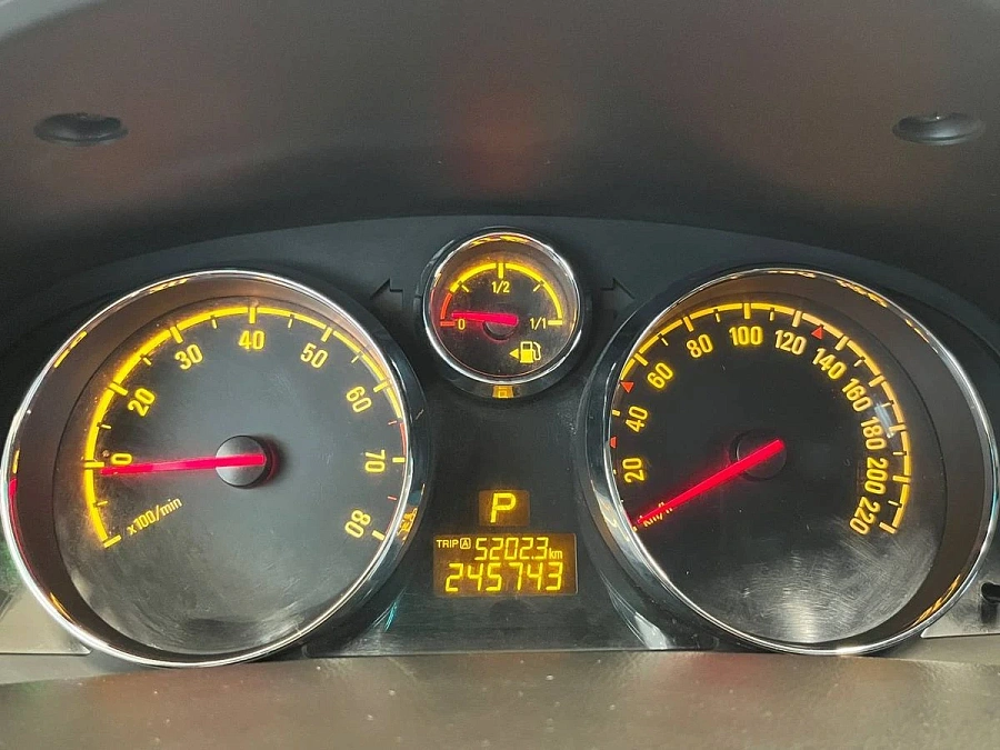 Opel Antara, 2013г., полный привод, автомат