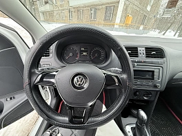 Volkswagen Polo, 2015г, передний привод, автомат