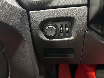 Opel Corsa, 2012г, передний привод, робот