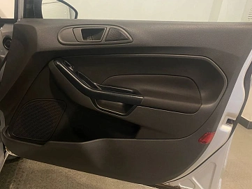 Ford Fiesta, 2015г, передний привод, механика