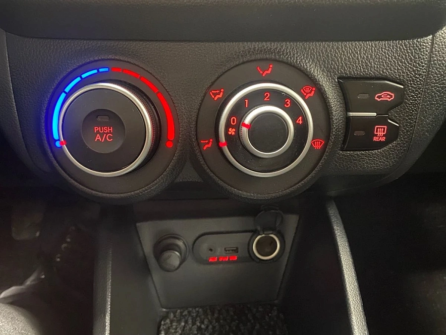 Kia Rio, 2013г., передний привод, механика