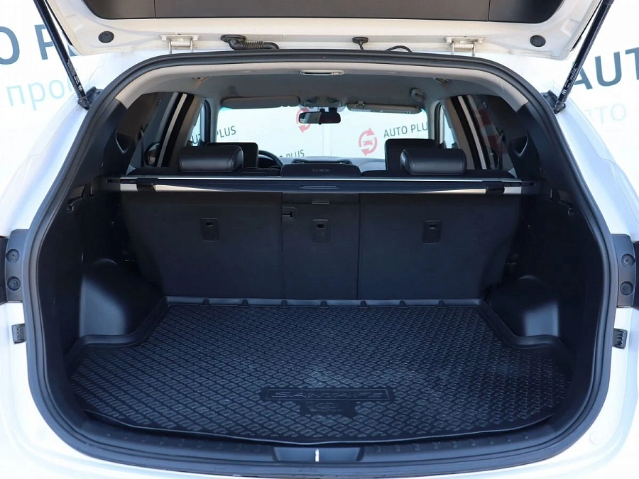 Hyundai Santa Fe, 2015г., полный привод, автомат