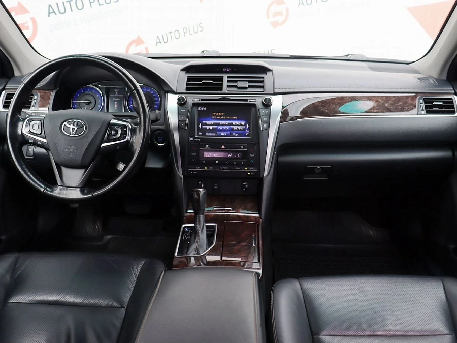 Toyota Camry, 2018г., передний привод, автомат